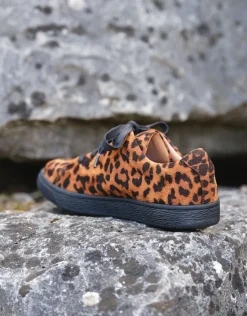 Christine Laure Accessoires*Baskets motif léopard